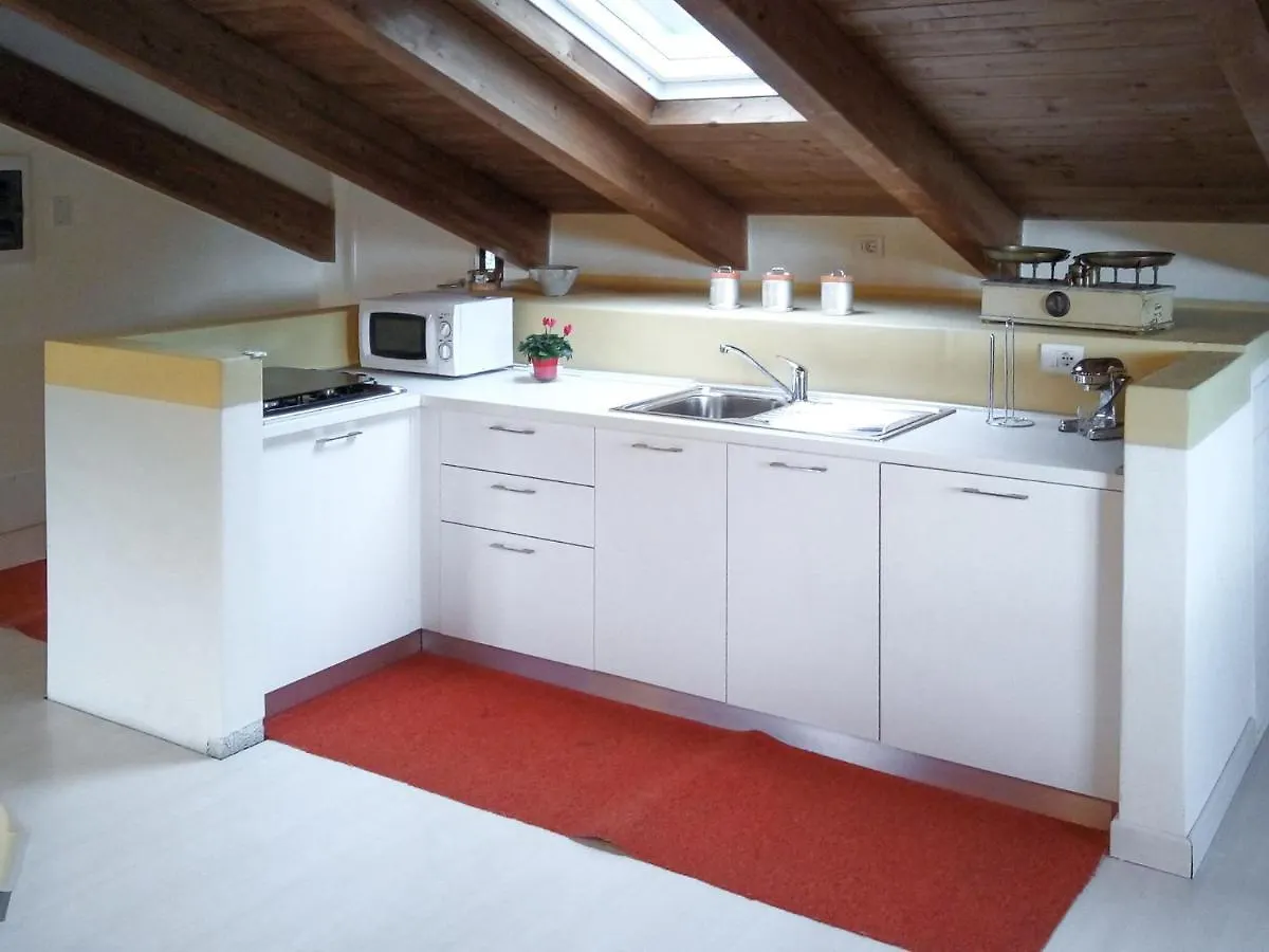 Walter Apartment Finale Ligure 0*,