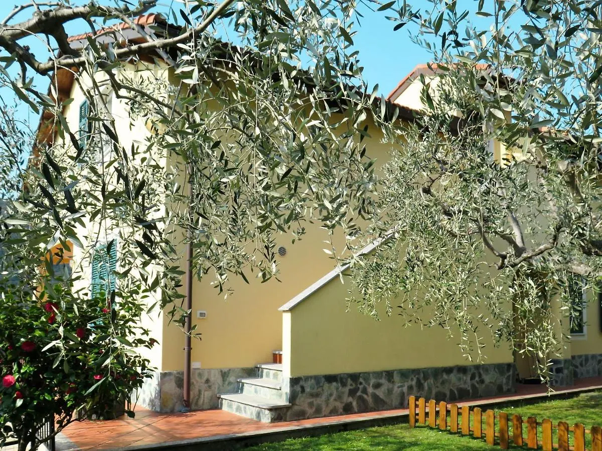 Walter Apartment Finale Ligure 0*,  Italy