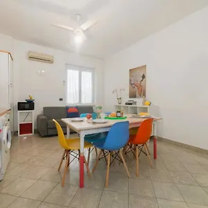 Casa Tykhe Finale Ligure